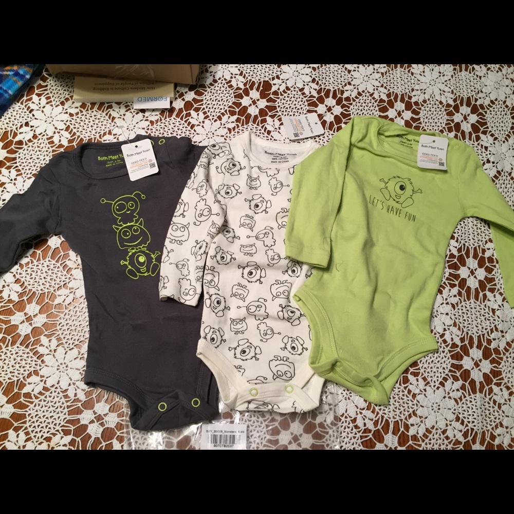 NWT Pack Of 3 LongSleeve Onesies Sz 6-9mo